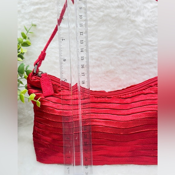 Lancome Red Pleated Shoulder Bag - Picture 5 of 6